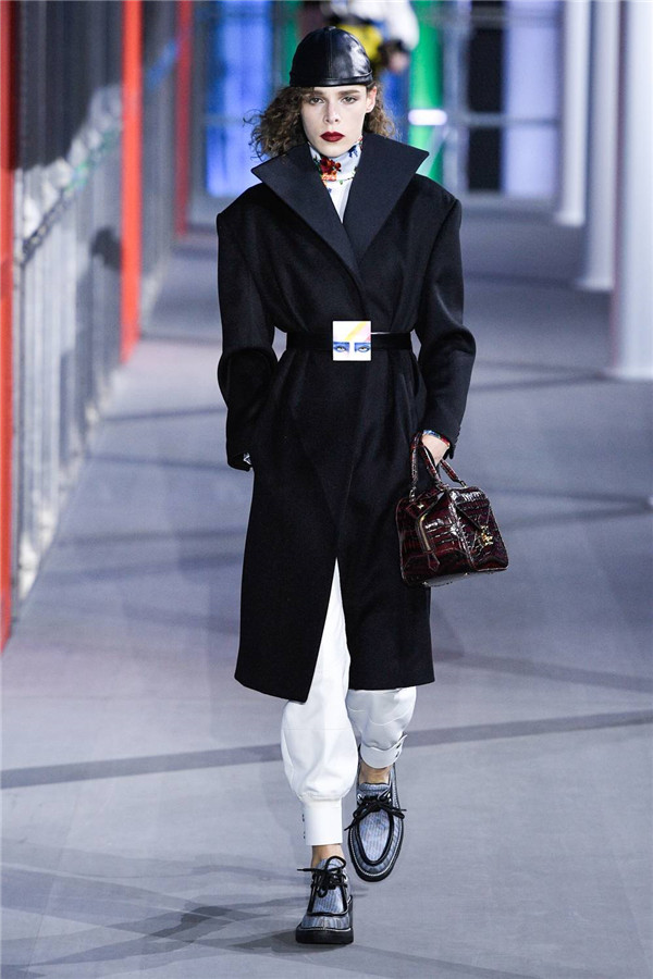 搭乘 Louis Vuitton 2019秋冬的時光機，追尋藝術世界